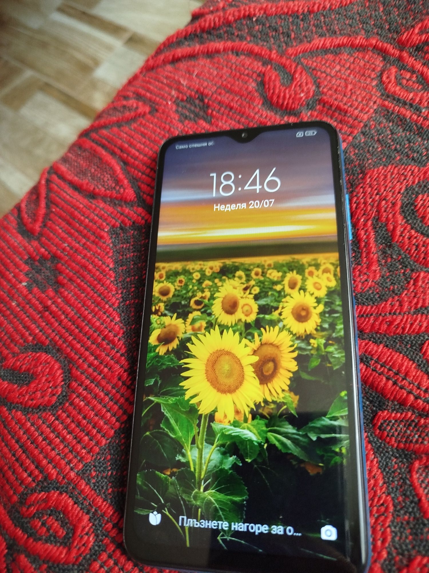Продавам телефон Xiaomi Redmi 9T,64GB