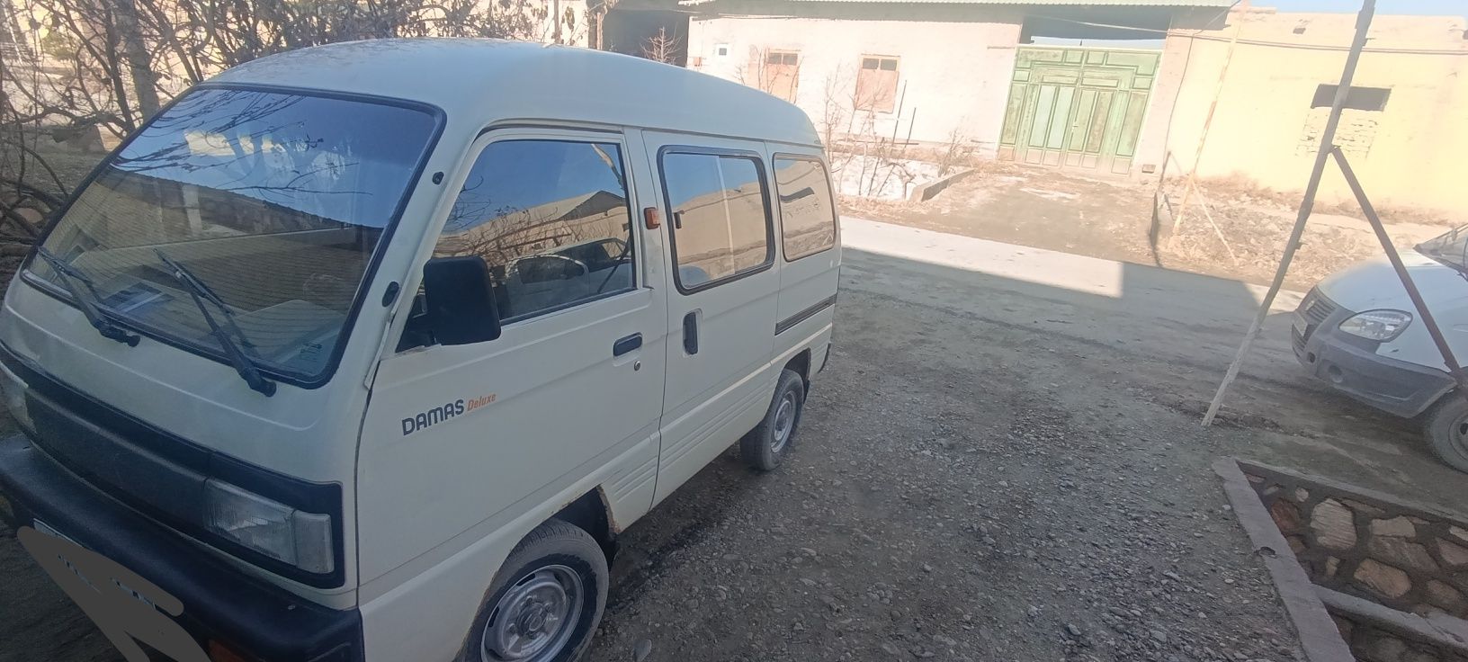 Damas sotiladi tez va arzon