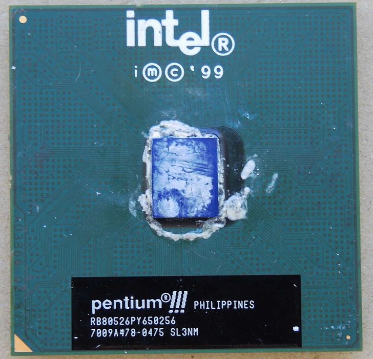 Intel Pentium III 650MHz SL3NM RB80526PY650256 Socket 370 Testat