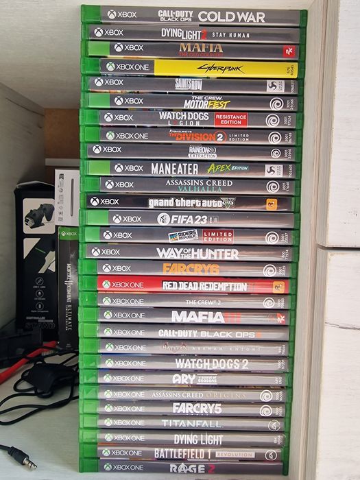 Statie Incarcare + 2 Acumulatori și Jocuri Xbox One, Series X, Căști