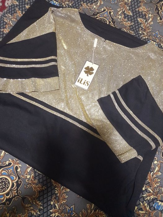 Переливающееся шикарное платье