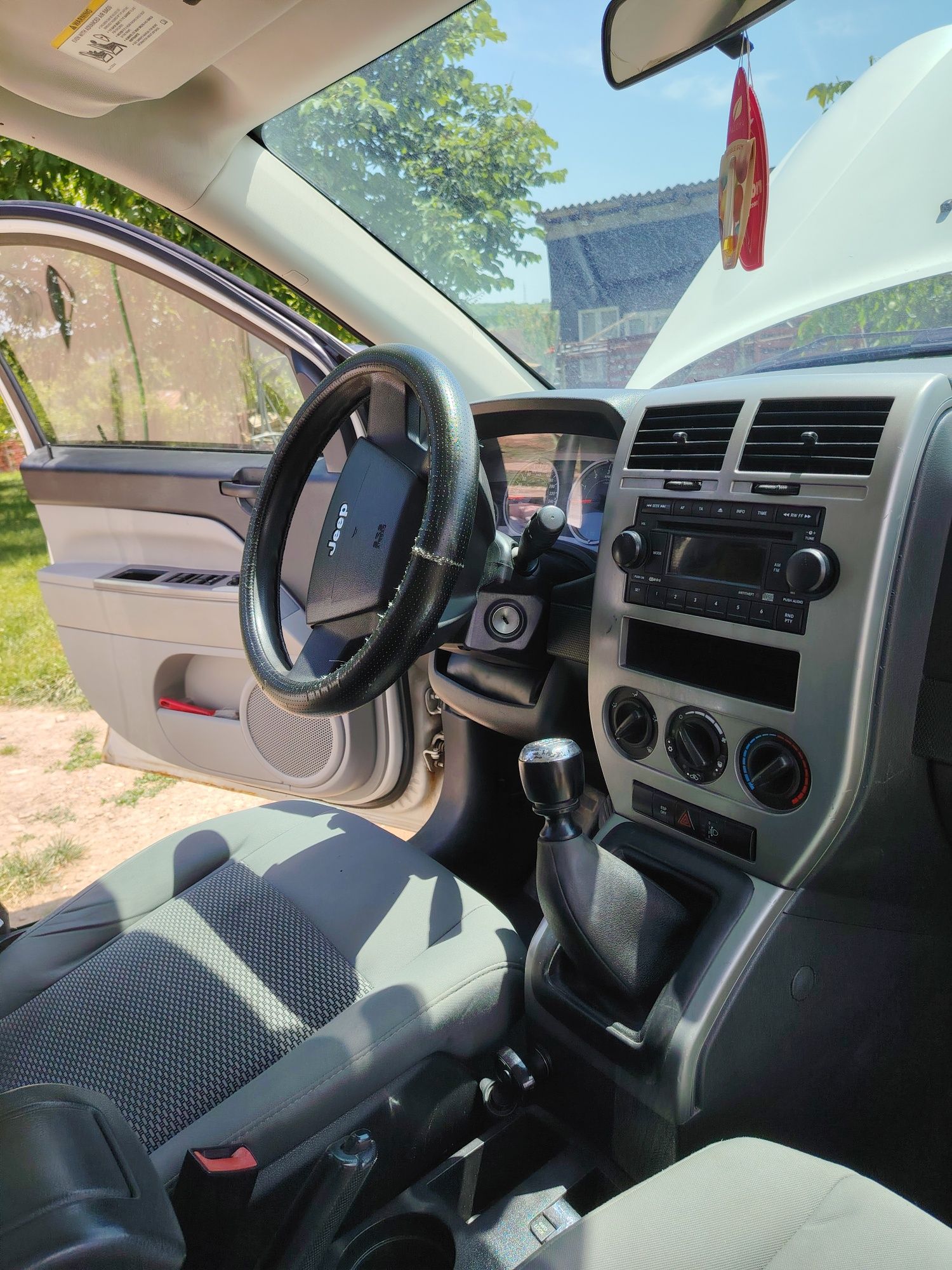 Vând Jeep Compass