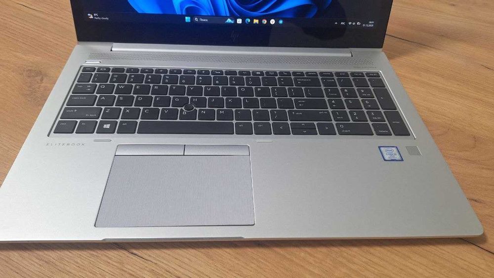 Срочно продается Ноутбук HP elite book сенсор идеальном состоянии