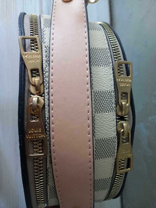 Louis Vuitton - дамска чанта