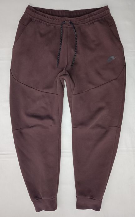 Nike Tech Fleece Sweatpants оригинално долнище L Найк памук долница
