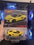 Hot Wheels Corvette 1:43