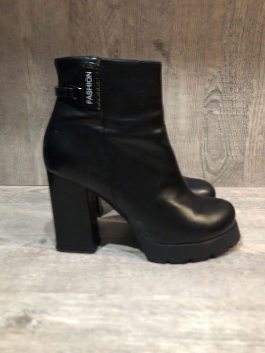 Женские зимние ботильоны