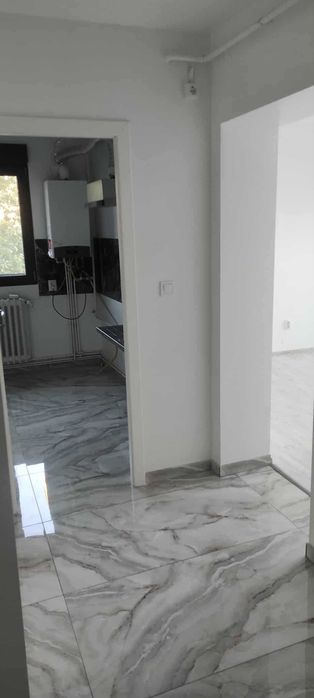 Inchiriez apartament cu 4 camere