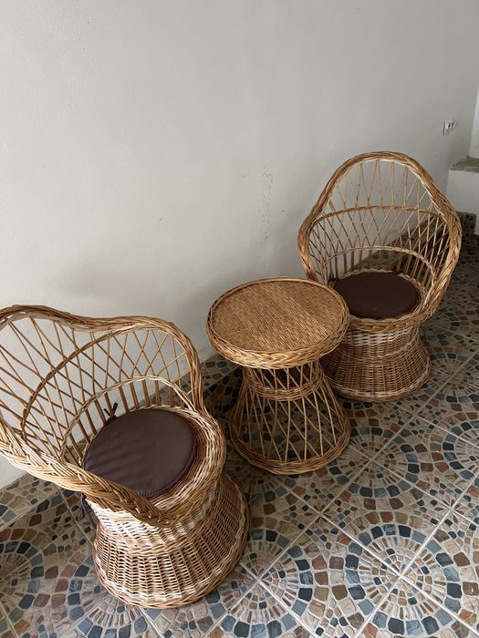 Vand set masa si scaune rachita