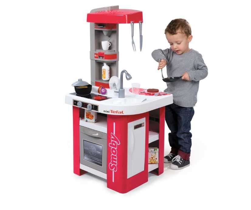 Продавам детска кухня Smoby Tefal Studio French с аксесоари и звук