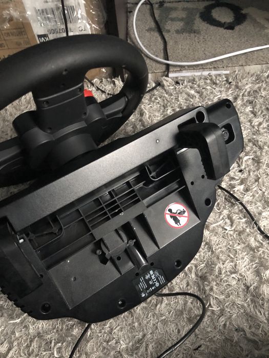 !СПЕШНО! Волан с педали logitech