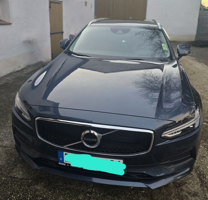 Volvo V90 D4 Momentum