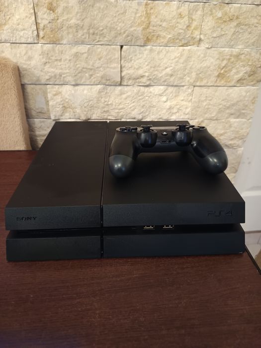 PS4/Playstation 4 Phat 500GB HDD cu peste 20 jocuri+GTA 5+1 Controller