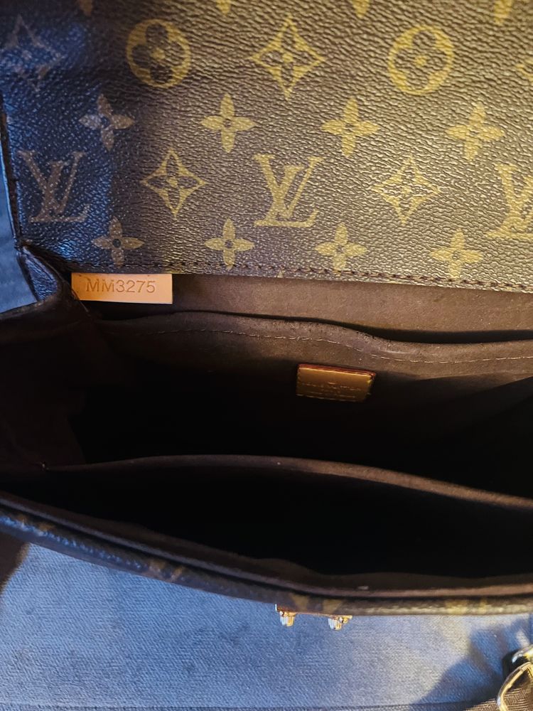 Geanta Louis Vuitton cu curea din piele