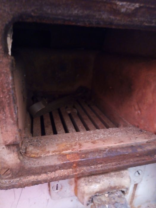 Sobă email cu plită de fontă