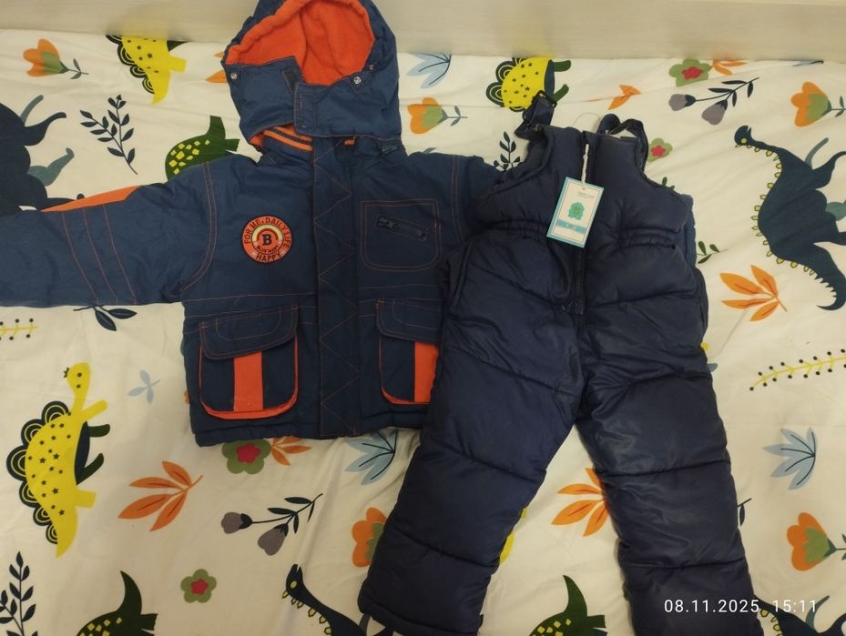 Продам зимний комбинезон для мальчика на 1-1,5 года