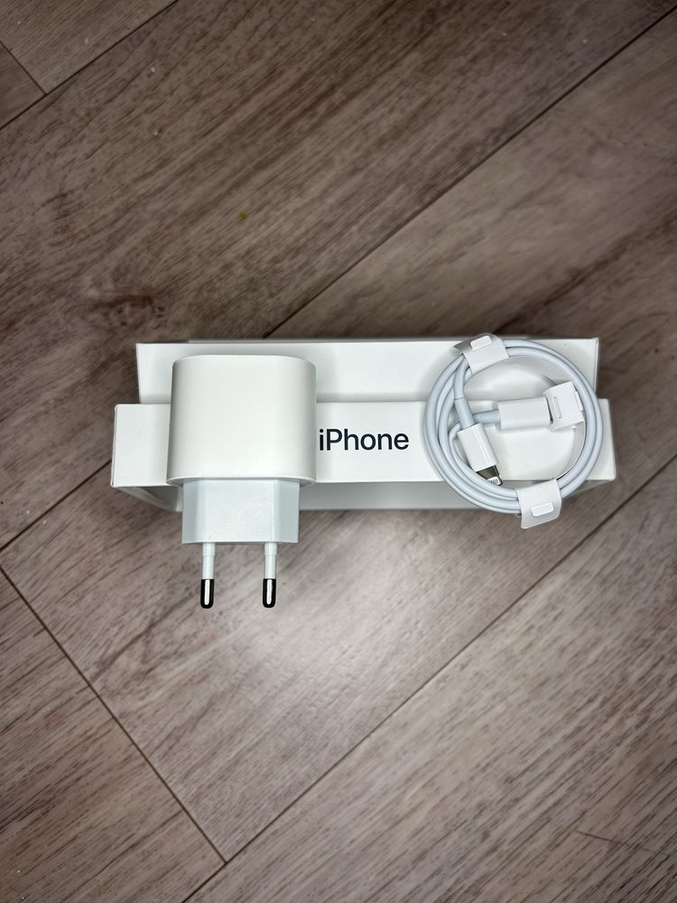 Батерею не портить,20W,Срочно с шнуром,не жалеете,заряжает быстро 24/7