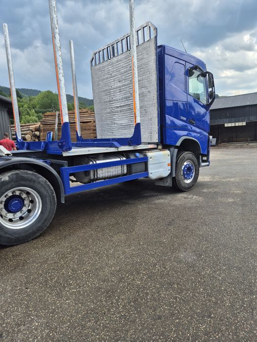 Volvo fh 500..transport lemn..forestier..bustean..macara