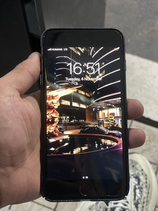 iPhone 7plus jet black 128GB