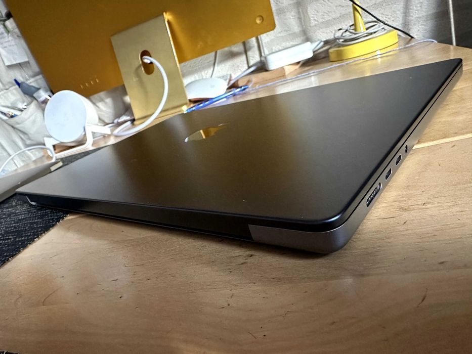 Apple Macbook Pro A2780 M2 ПРО 32GB / 512GB  16 инча 2023 г