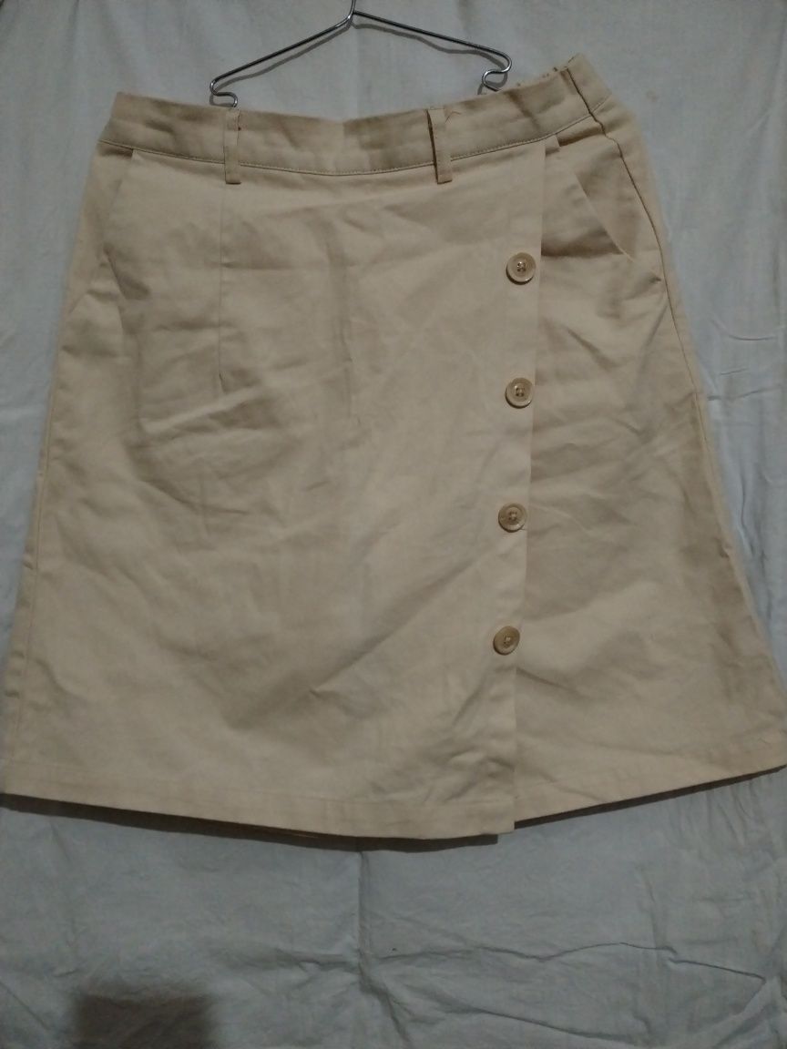 Skort (yupkali shortik)