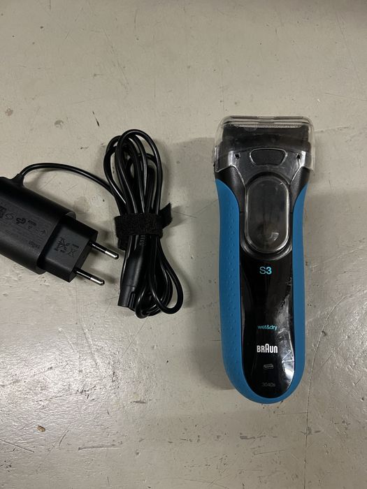 Aparat de ras braun s3 barbierit electric baterii