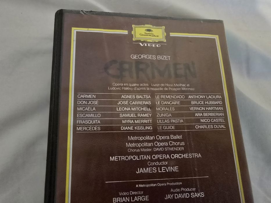 Casetă video VHS,cu spectacolul CARMEN,stare foarte bună,  35 lei
