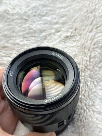 SEL85F18 FE 85mm F1.8 с филтър Hoya UV 67 мм 
SEL85F18
FE 85mm F1.8FE
