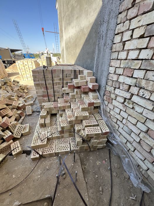 Пишган гишт сотилади 1100 сум