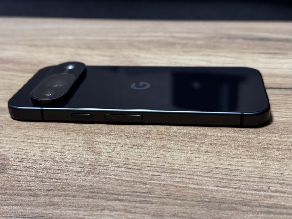 Google Pixel 9 12/256 black