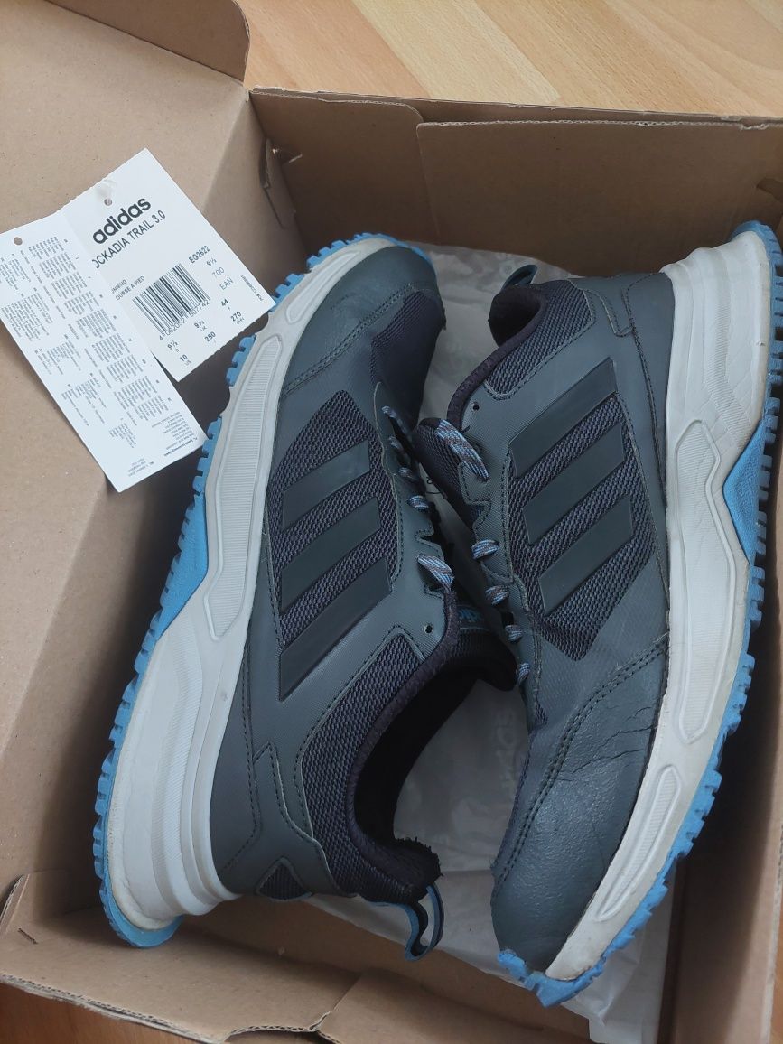 Мъжки маратонки Adidas 44 номер.