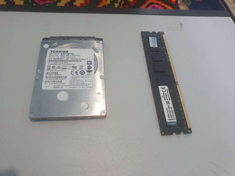 2 ta komp va 1 ta noutbuk sotiladi.