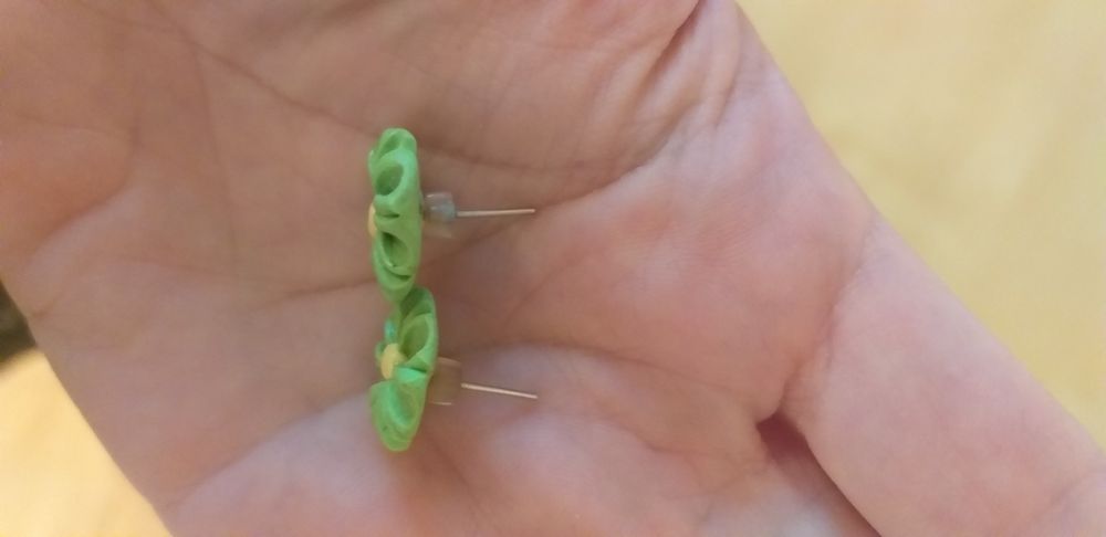 Обеци цветчета