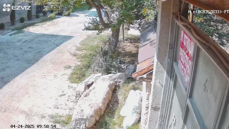 Kirovda  hovli sotiladi srochna