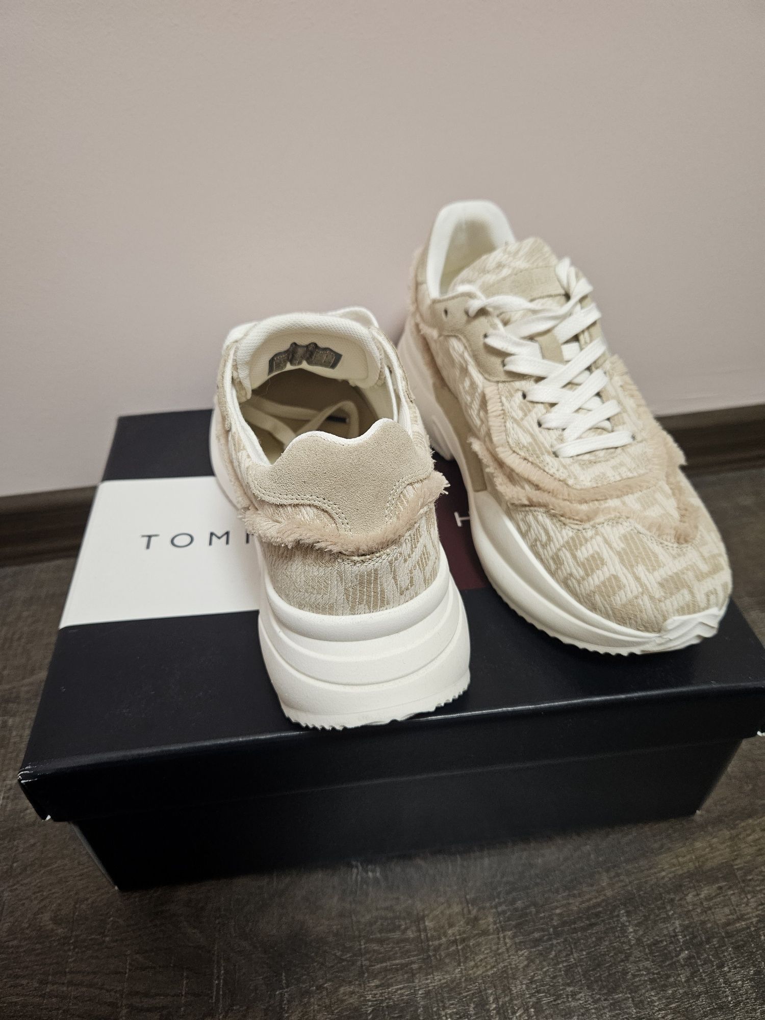 Маратонки Tommy Hilfiger