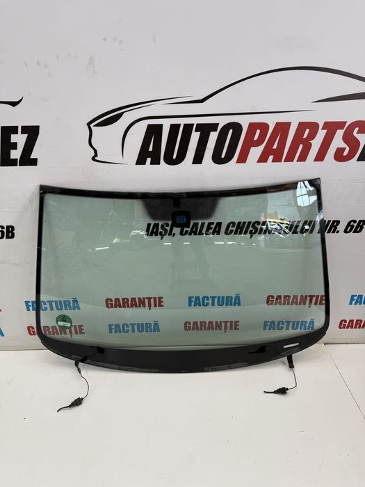 Parbriz incalzit cu senzor ploaie lumini incalzire VW Passat B6