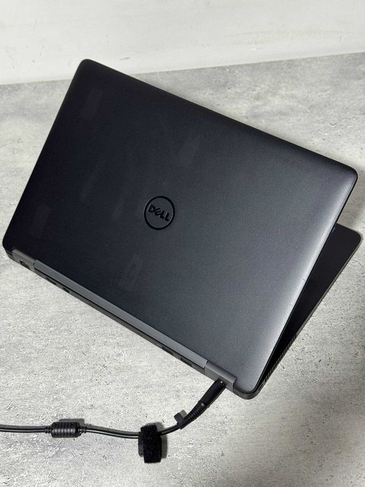 Kuchli Noutbuk Dell Latitude