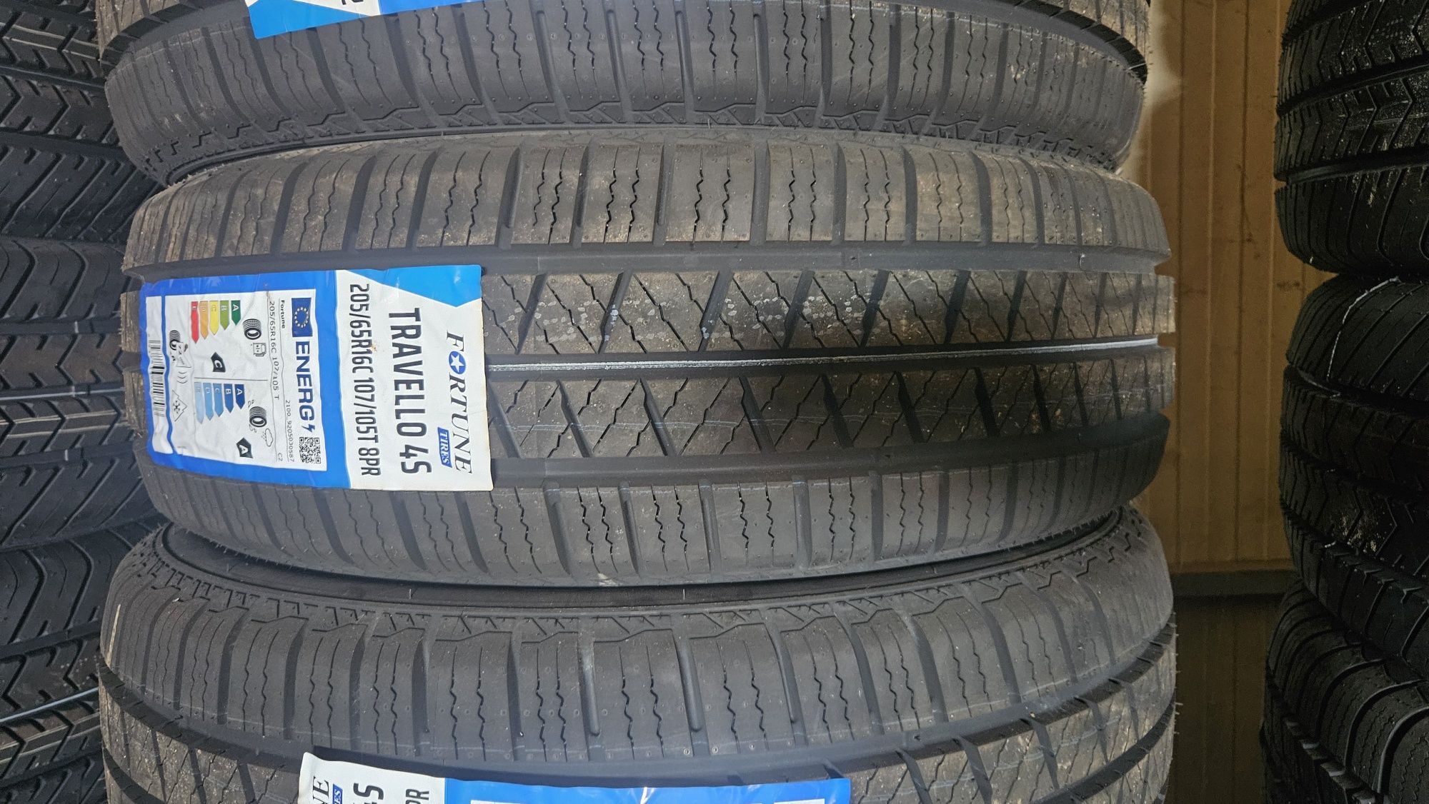 205/65R16C Fortune всесезонни