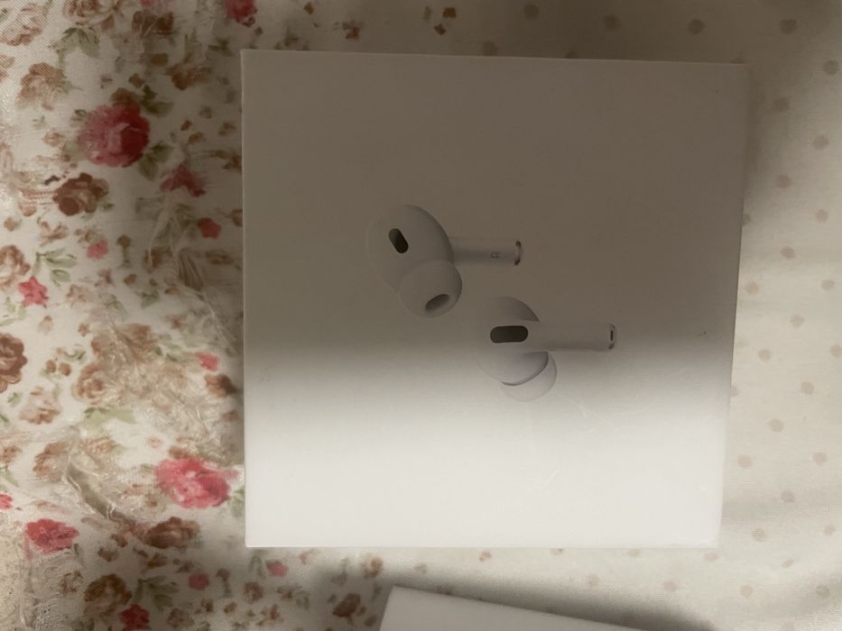 Airprods 4 pro de vanzare