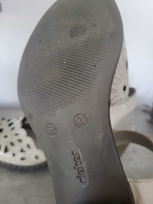 Sandale Lasocki, platforme