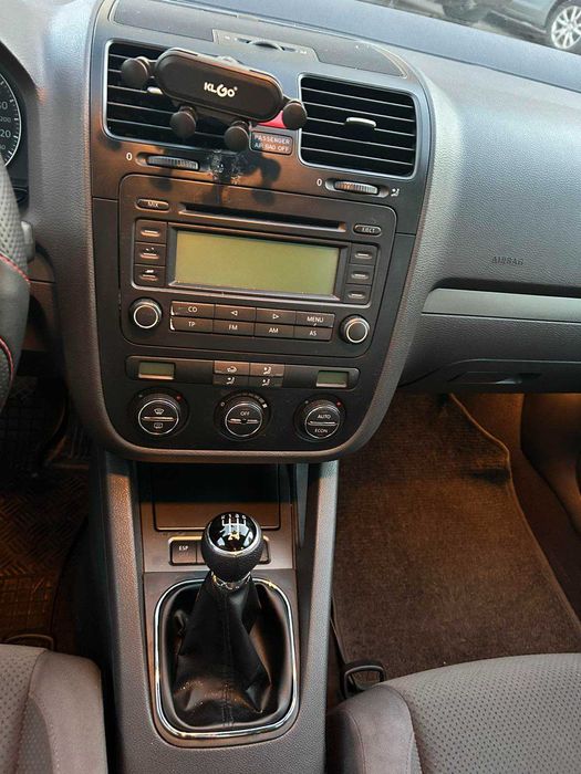 Gold 5 1.9 TDI година 2005