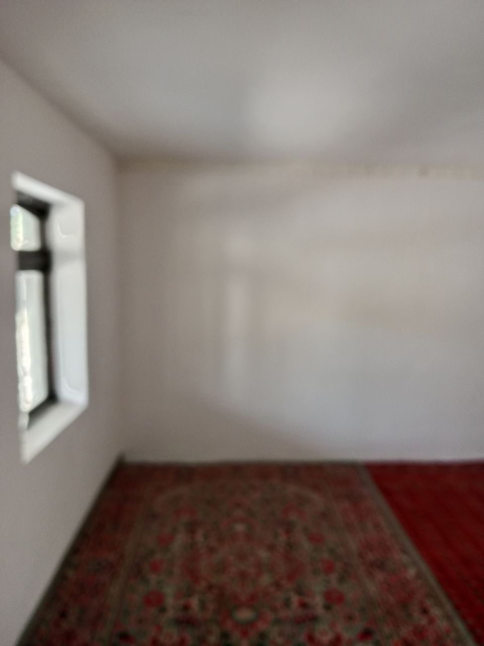 Ijaraga hovlida joy bor qizlarga (kvartira bor)