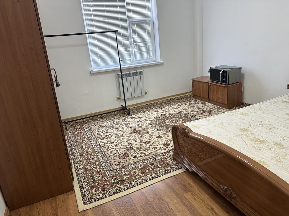 Продается 2-х комн квартира, 1 эт в мкр Алмагуль (пр.Бейбарыс, дом 21)