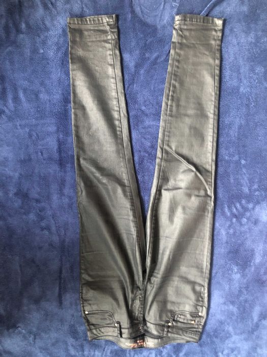 Pantaloni imitatie piele