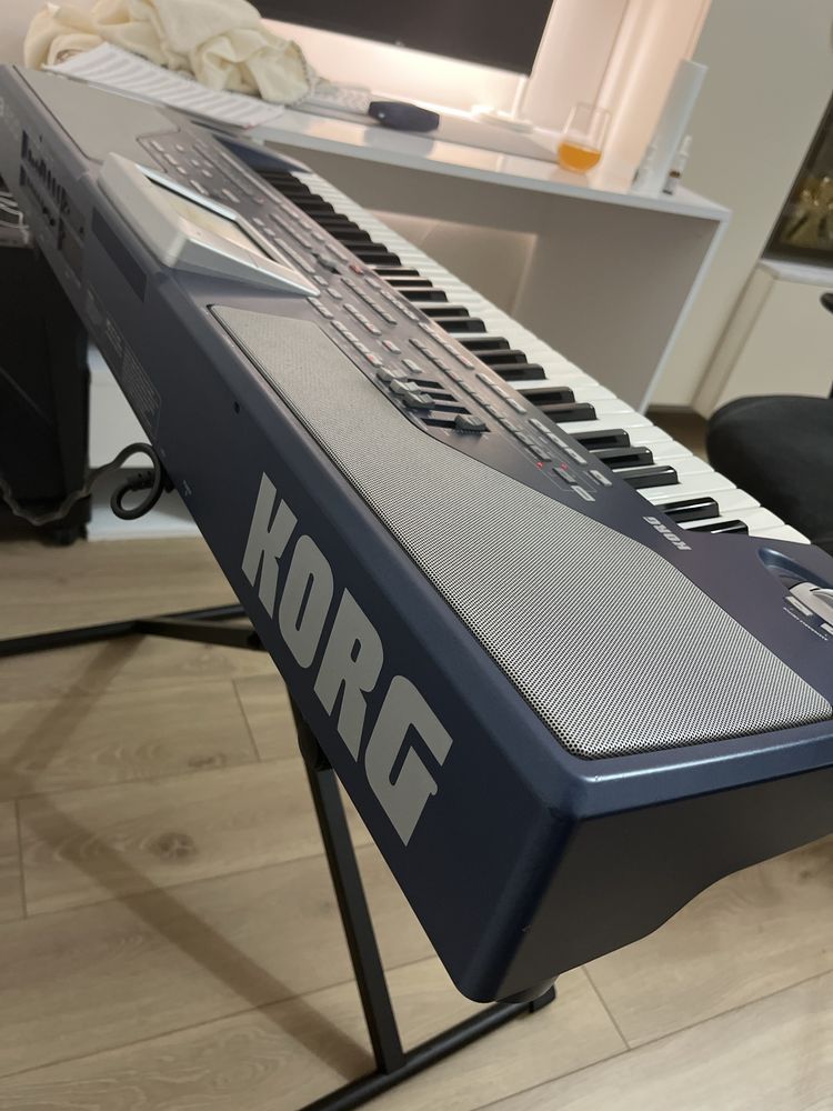 Orga Korg Pa800