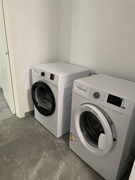 Ofer spre inchiriere apartament cu o camera