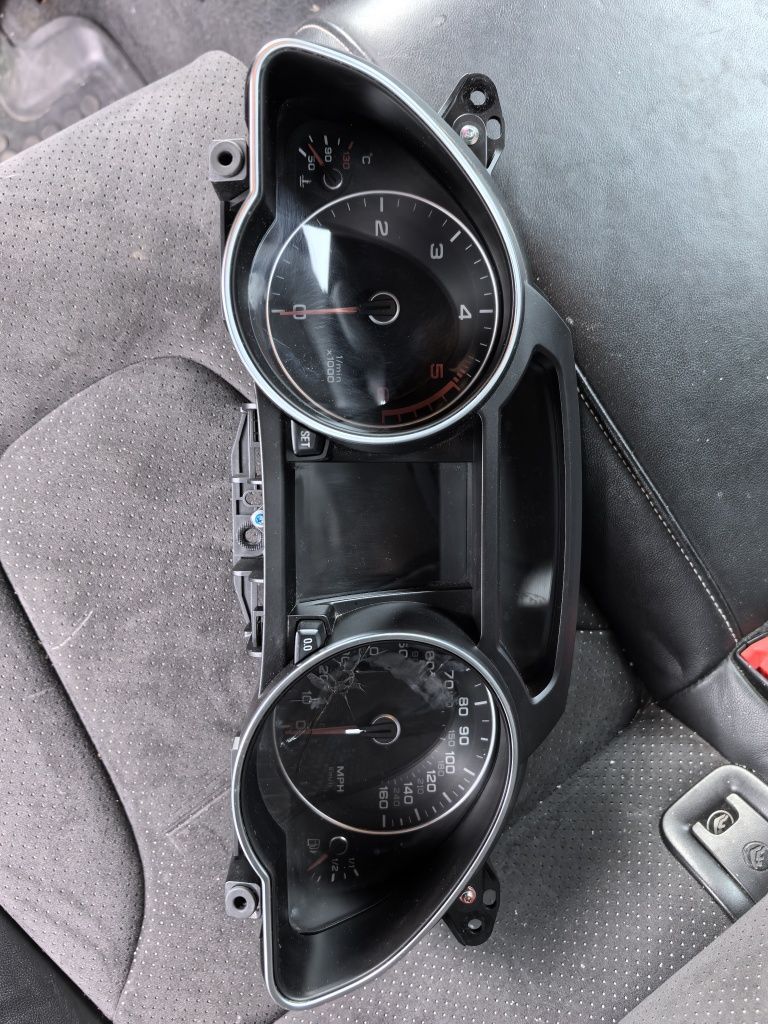 Ceasuri bord Audi a5 8T