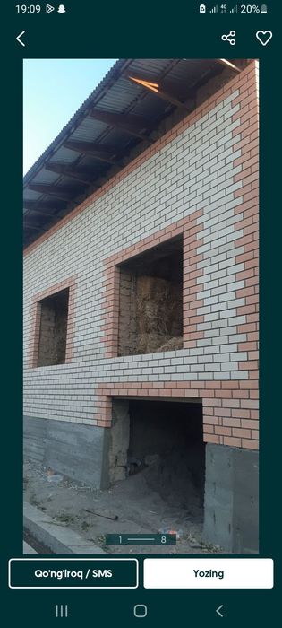 Кладка кирпичей на балконе
