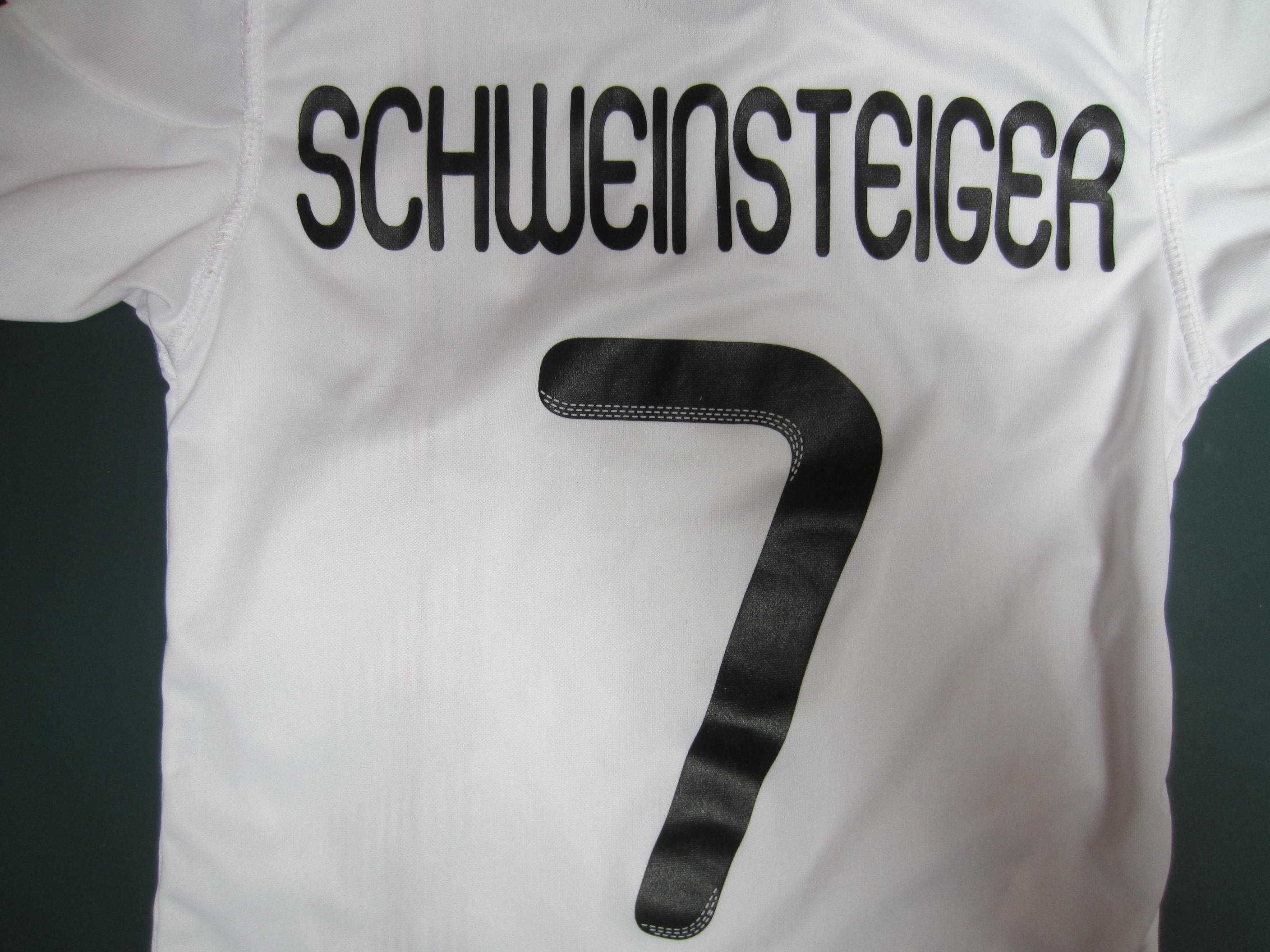 Tricou fotbal copil Schweinsteiger, Germania, masura 104, stare f.buna