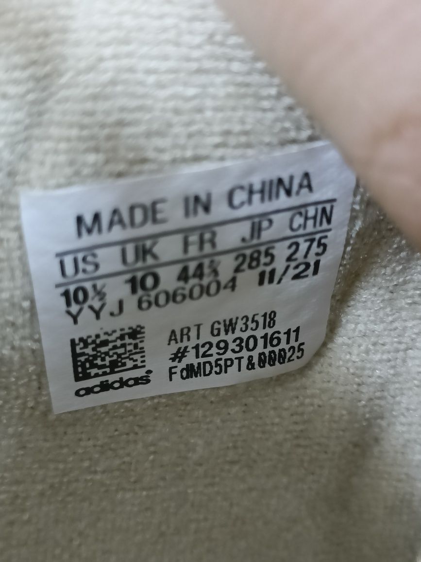 Adidas Superturf номер 44 2/3